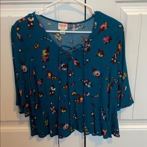 Quarter Sleeve Pattern Blouse